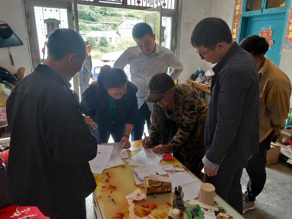 化干戈为玉帛 邻里关系重修好 (3).jpg